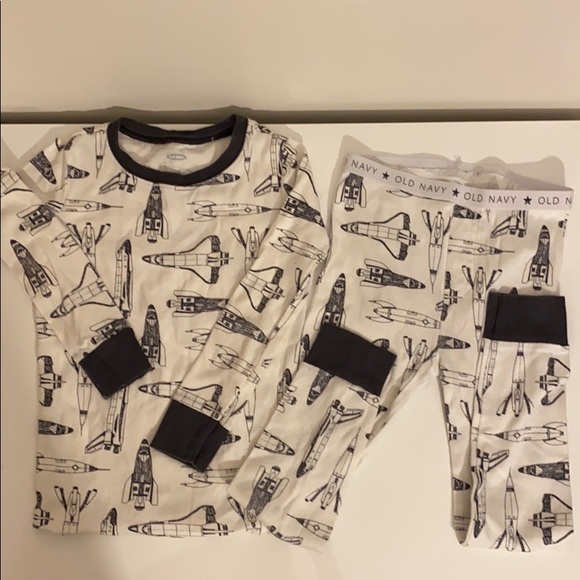 Old Navy Space Shuttle PJs - Picture 1 of 7
